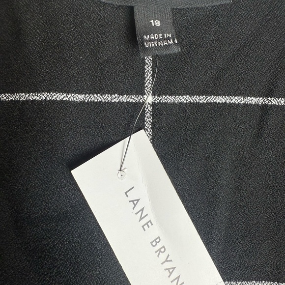 NWT Lane Bryant Black and White Plaid Blazer. Front zipper size 18 - Picture 7 of 11